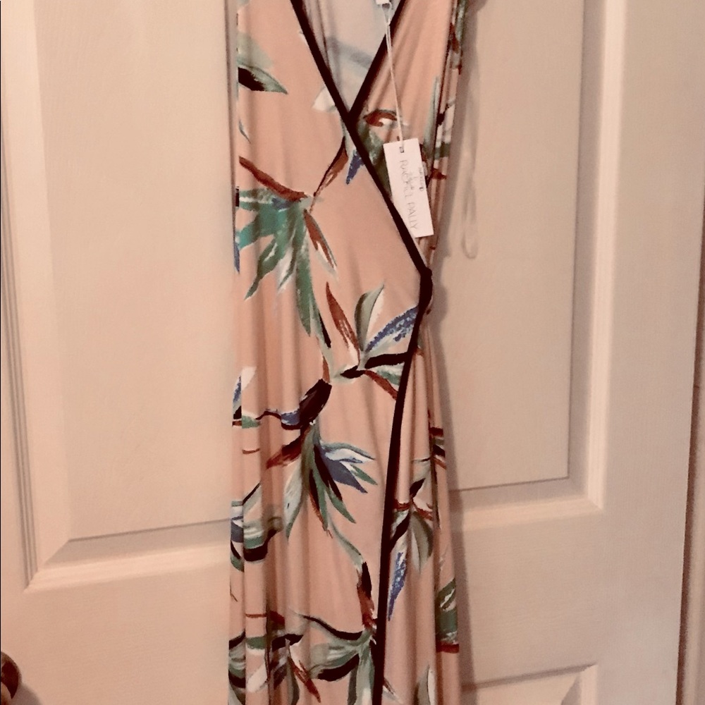 NWT..Beautiful sundress from upscale boutique